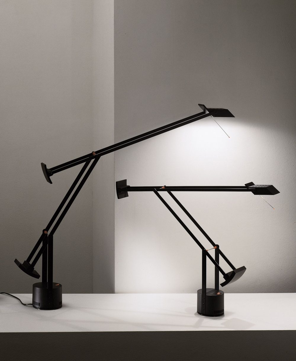 Artemide Tizio