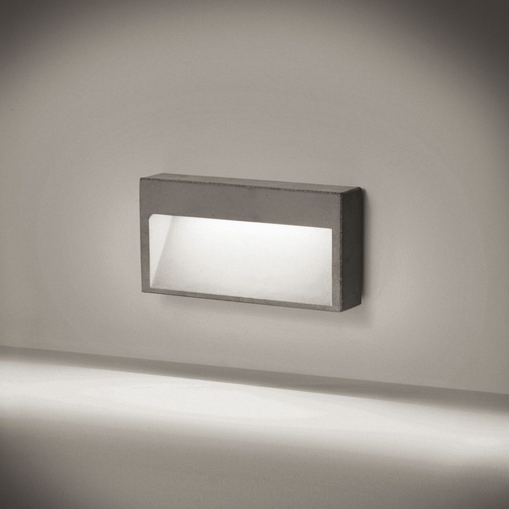 Simes Concrete Wall